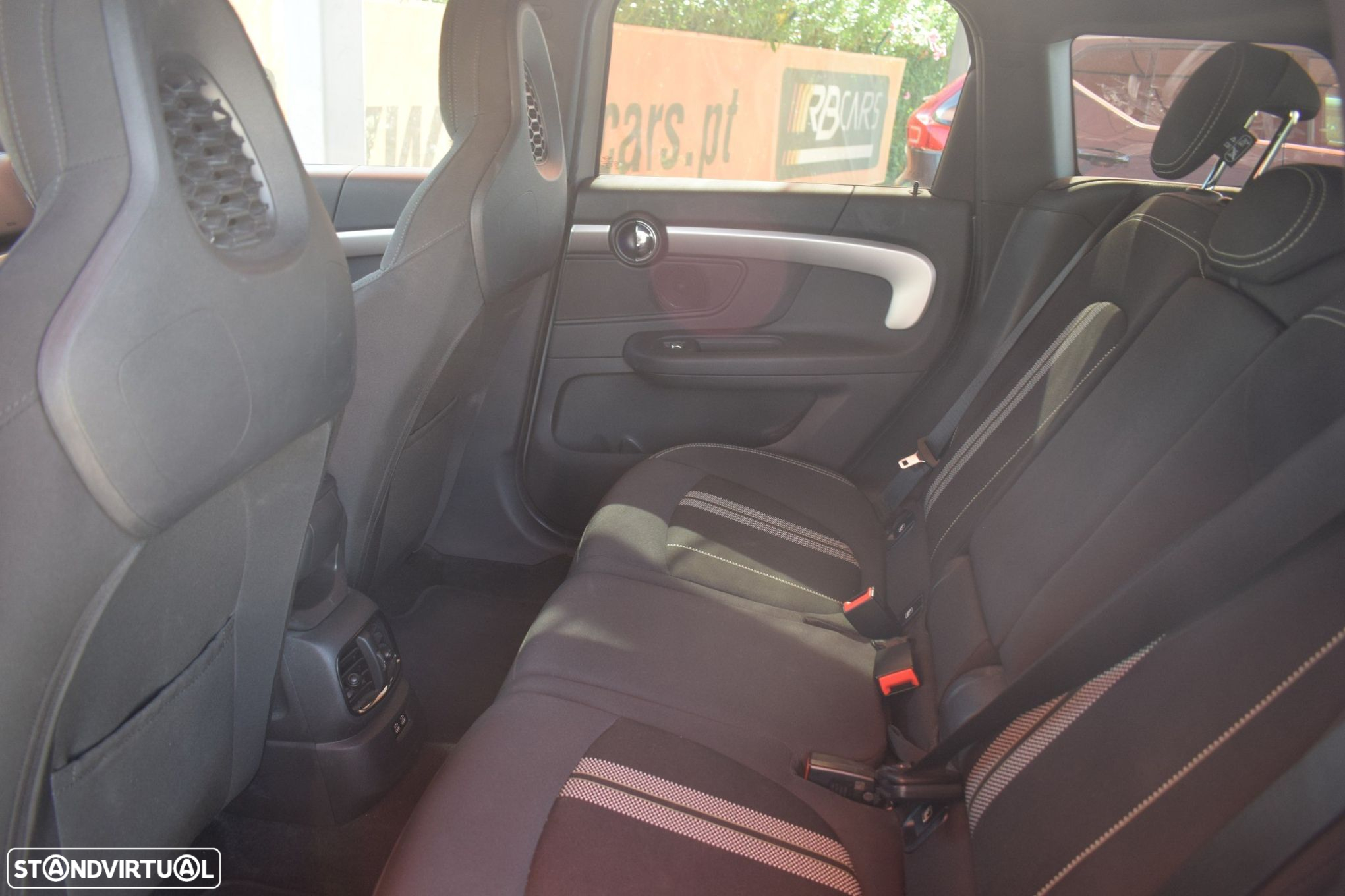 MINI Countryman Cooper SE ALL4 JCW Auto - 12