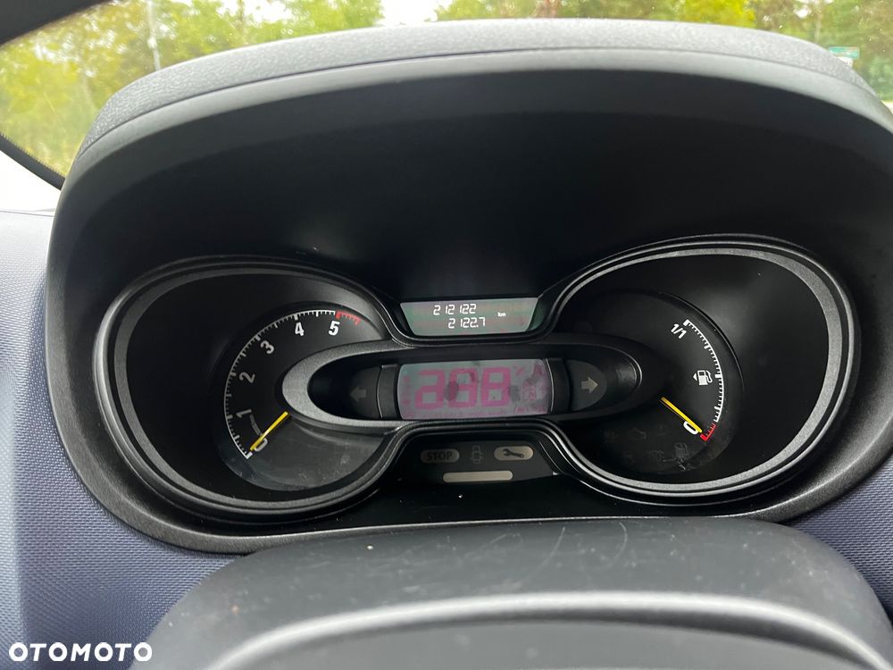 Opel Vivaro - 9