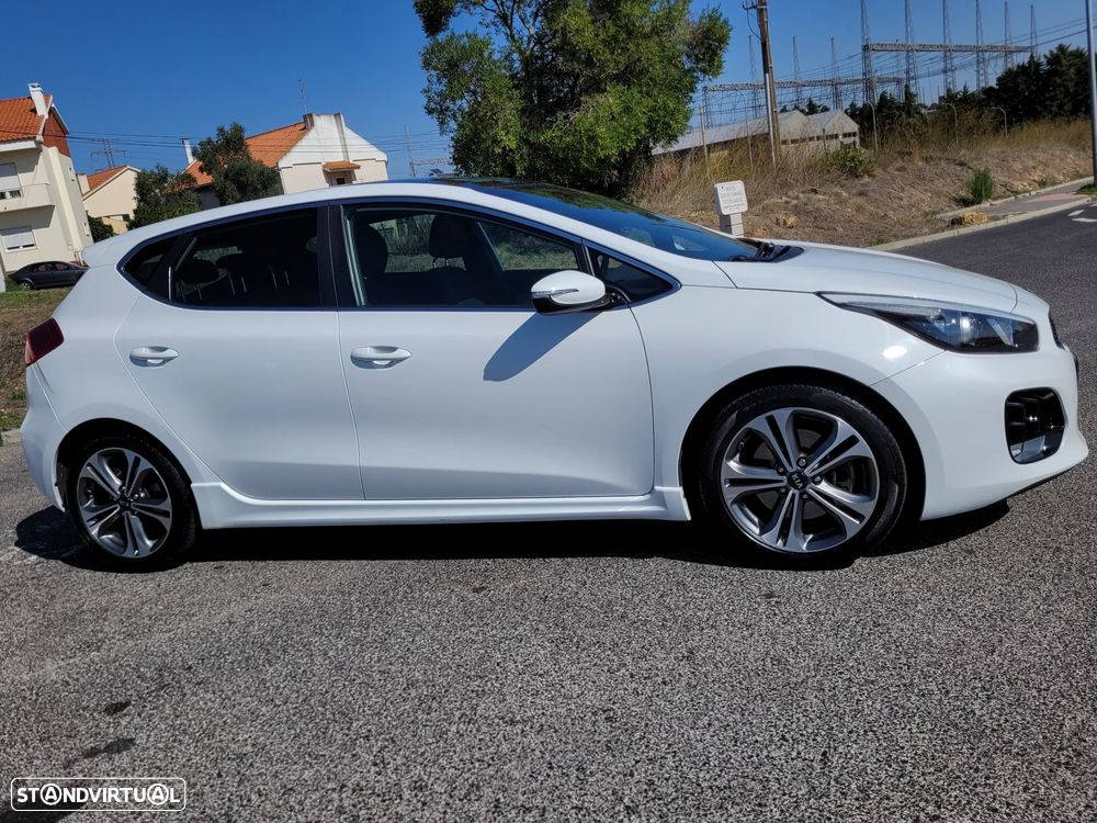 Kia Ceed 1.6 CRDi GT Line - 12