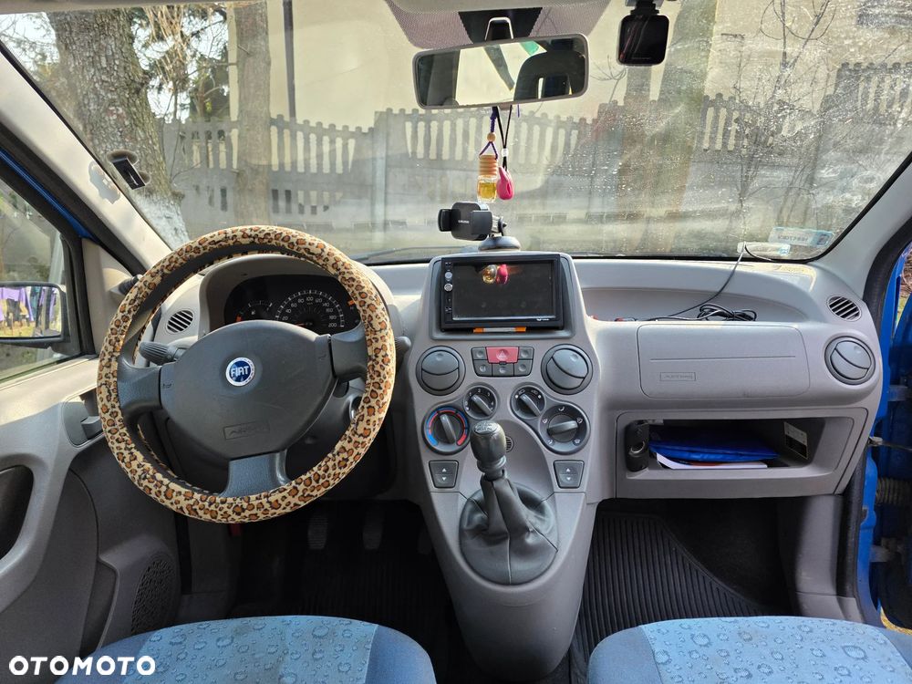 Fiat Panda 1.1 Active dla kobiet - 11
