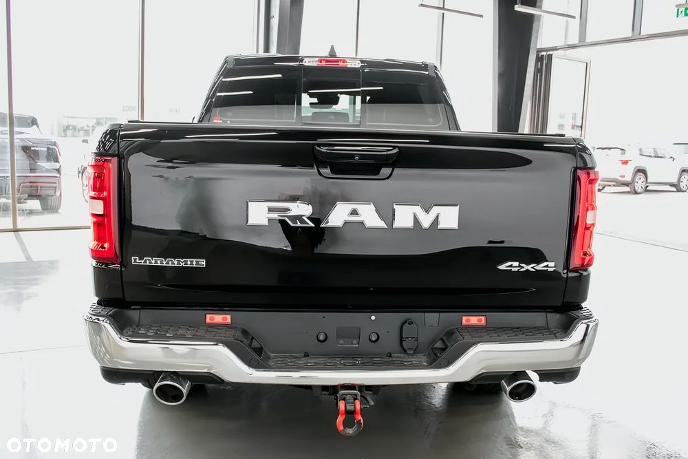 RAM 1500 Laramie Night Premium - 4