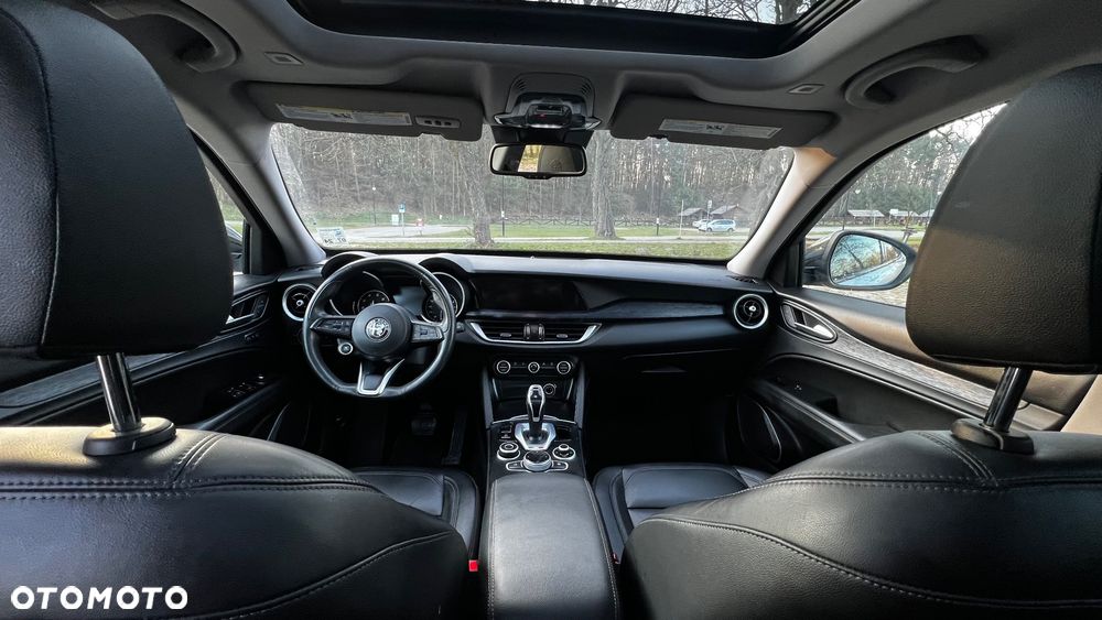 Alfa Romeo Stelvio - 27