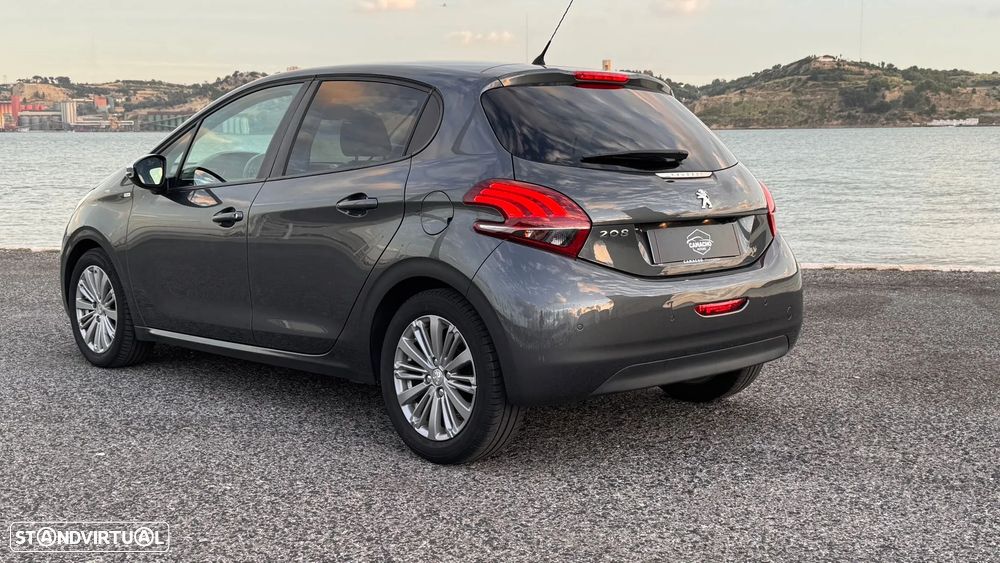 Peugeot 208 1.6 BlueHDi Style - 16
