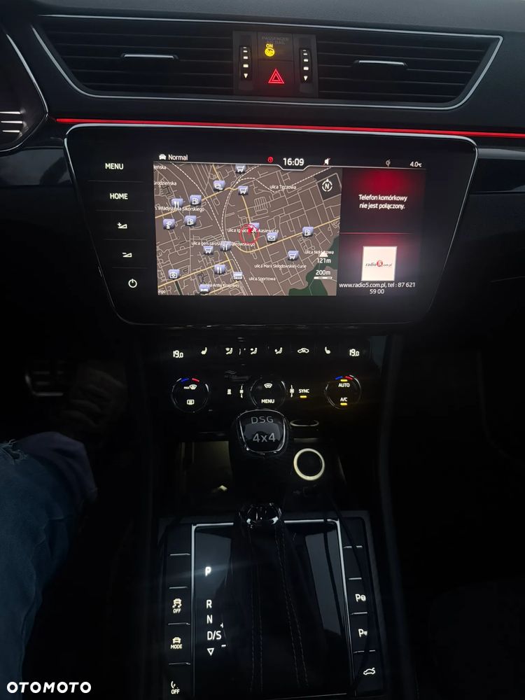 Skoda Superb 2.0 TSI 4x4 Sportline DSG - 12