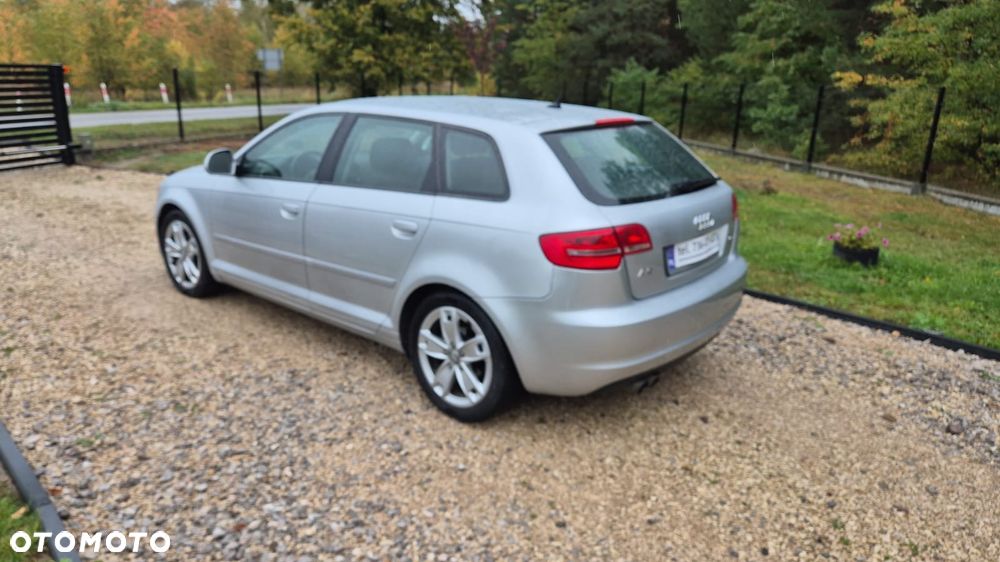 Audi A3 Sportback - 5