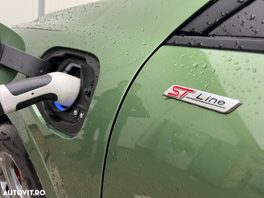 Ford Kuga 2.5 Duratec FWD PHEV ST-Line X - 19