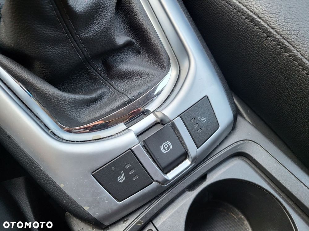 Opel Antara - 15