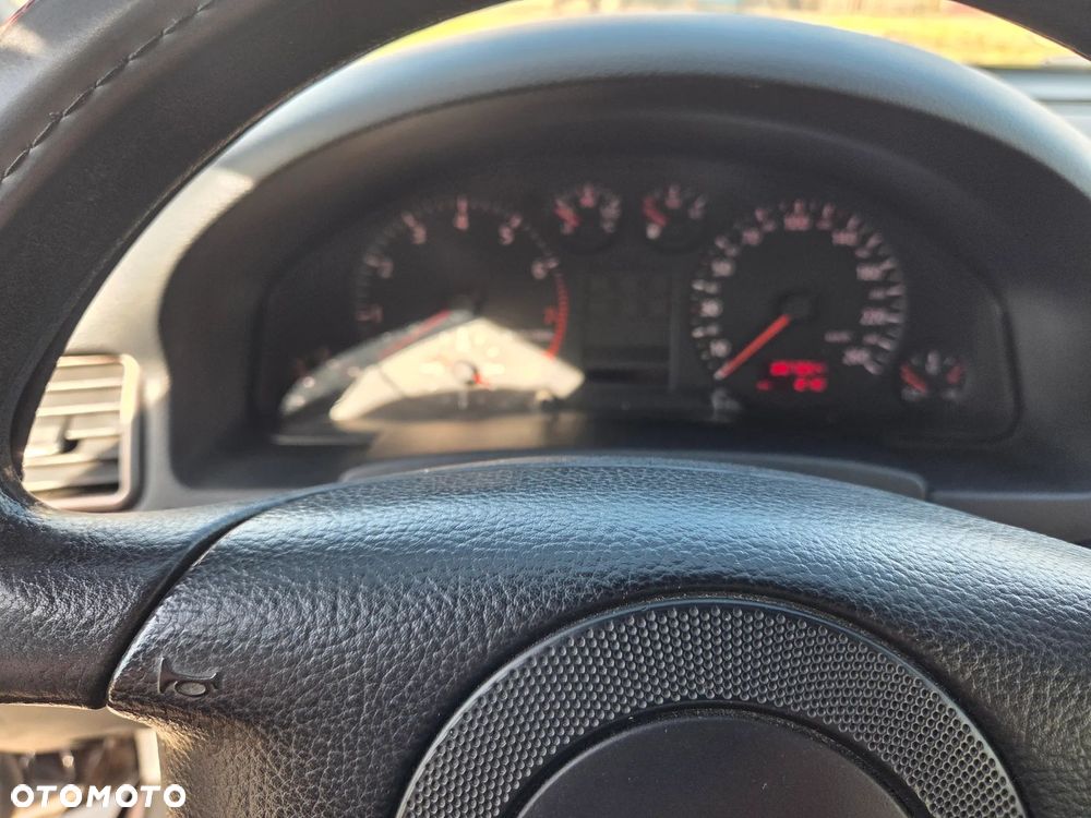 Audi A6 Limousine 1.8 - 18