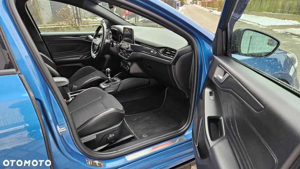 Ford Focus 2.0 EcoBlue S&S ST mit Styling-Paket - 33