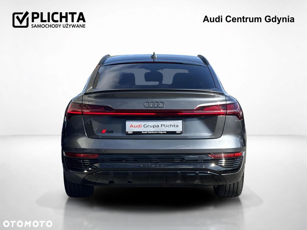 Audi Q8 Sportback e-tron - 6