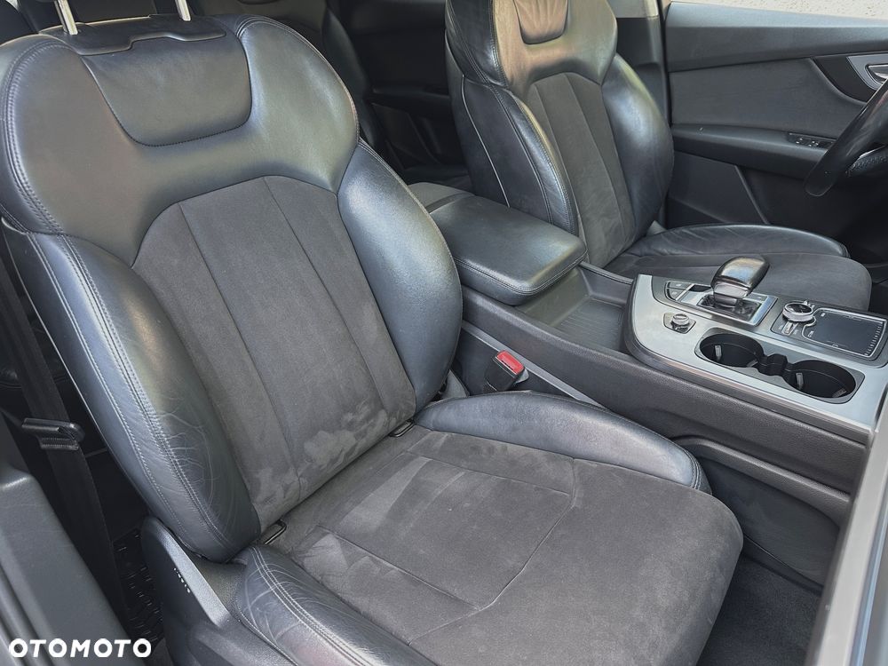 Audi Q7 3.0 TDI ultra Quattro Tiptr - 24