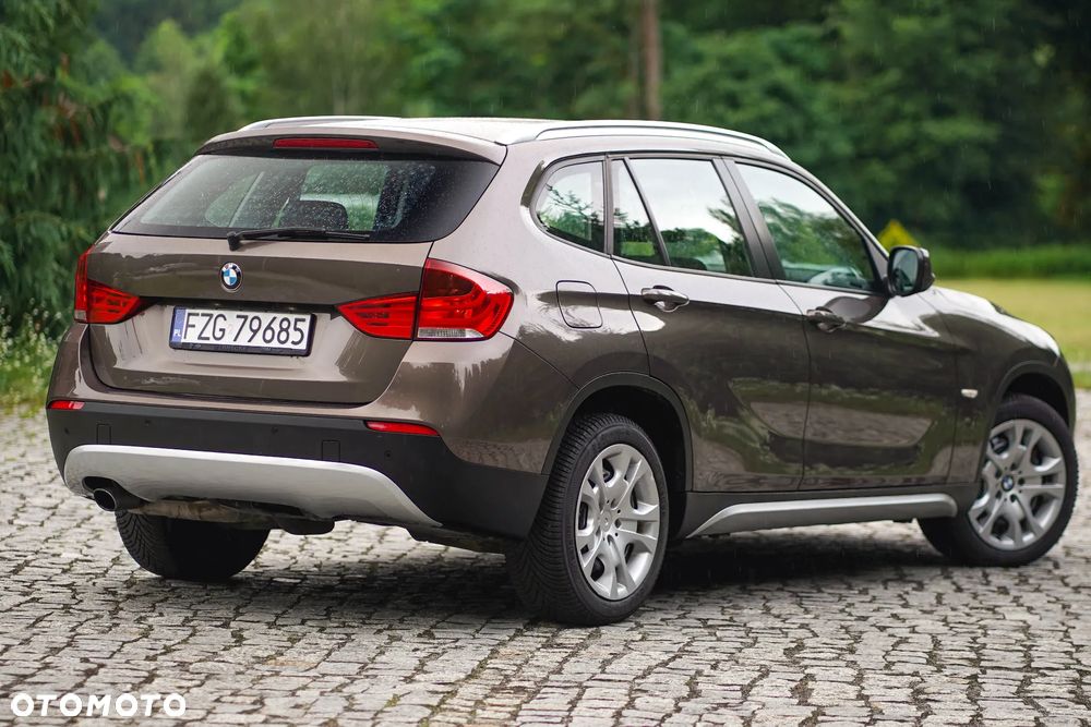BMW X1 sDrive18i - 13