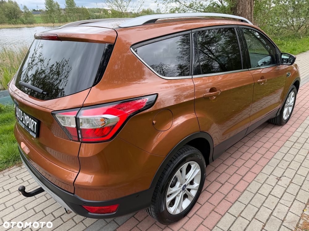 Ford Kuga 2.0 TDCi 2x4 Titanium - 29