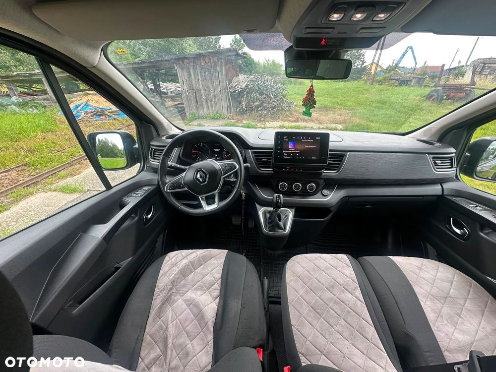 Renault Trafic 2.0 dCi EDC - 6