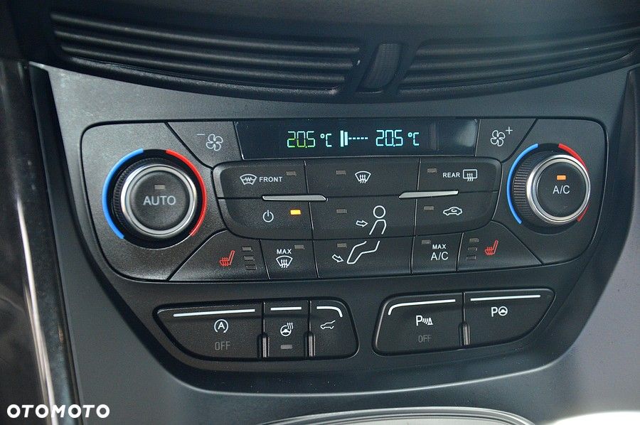 Ford Kuga 1.5 EcoBoost 2x4 ST-Line - 35