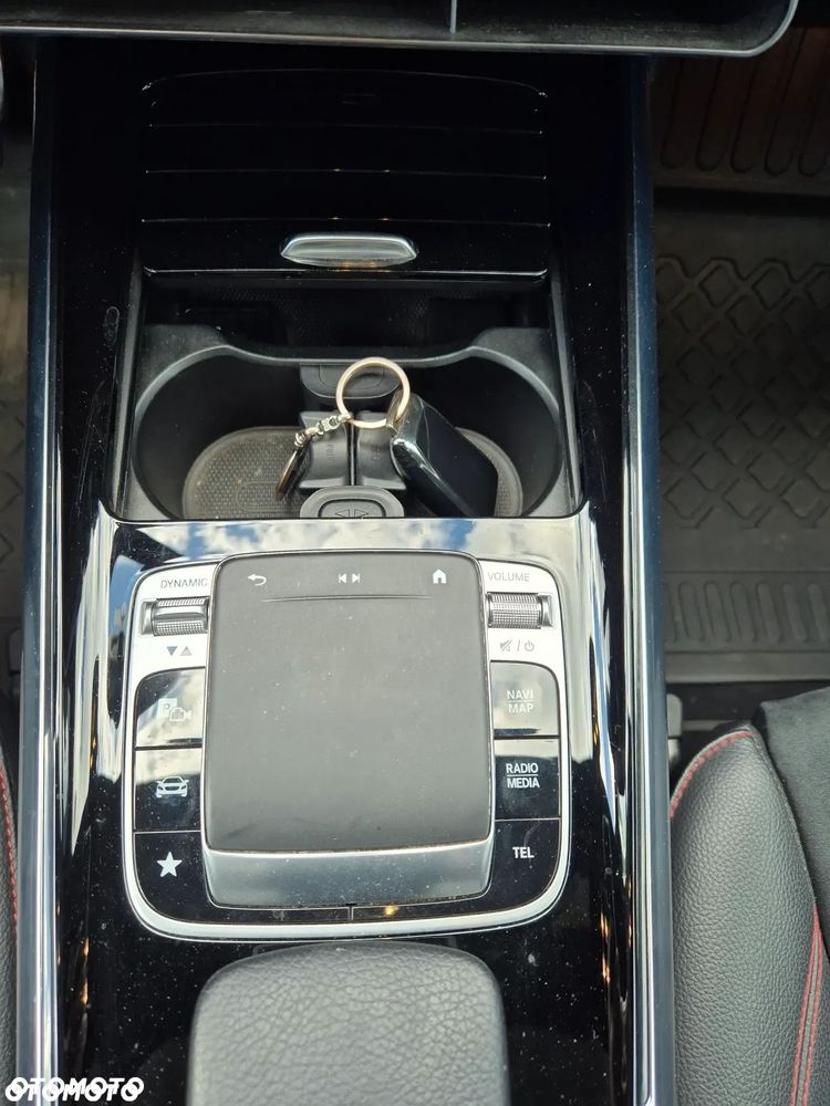 Mercedes-Benz Klasa B 200 d AMG Line 8G-DCT - 24