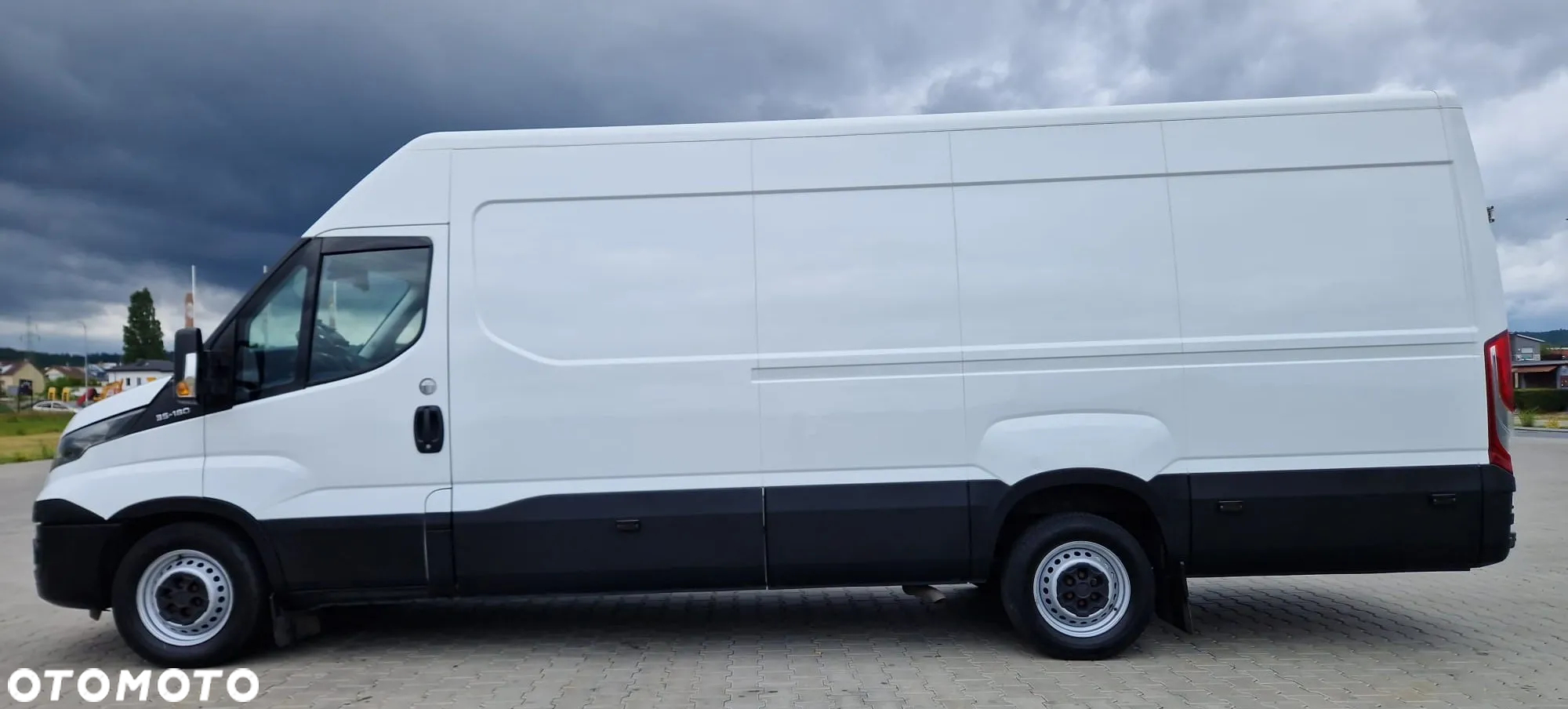 Iveco DAILY 35S18 - 17