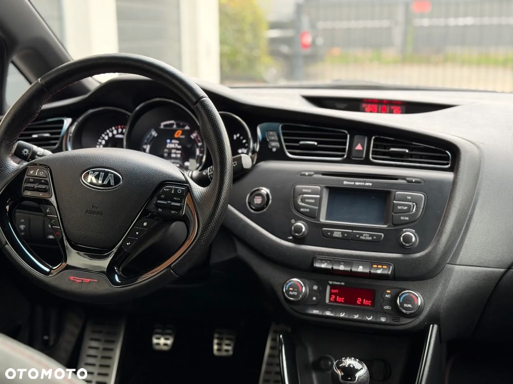 Kia Ceed Cee'd 1.6 T-GDI GT - 30