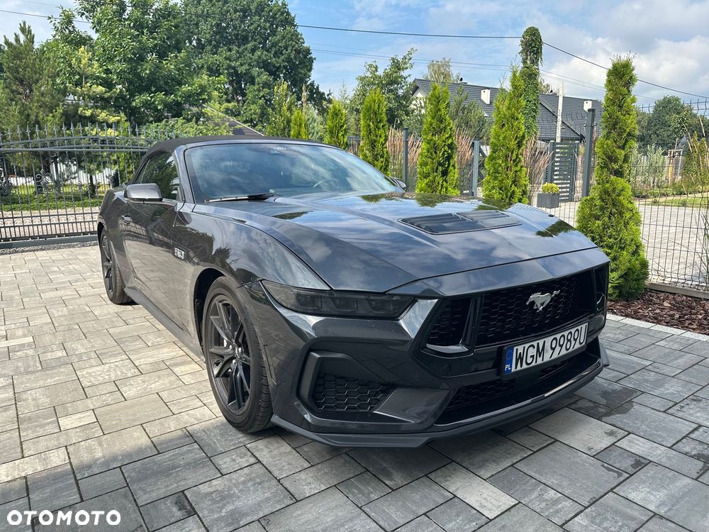 Ford Mustang - 1
