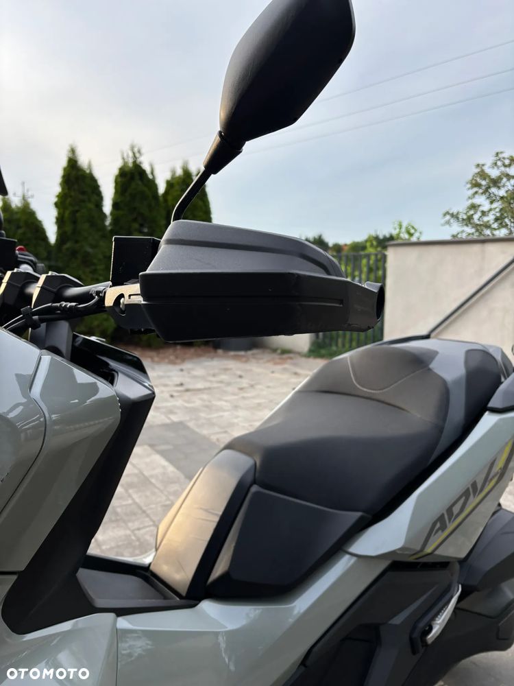 Honda ADV350 - 7