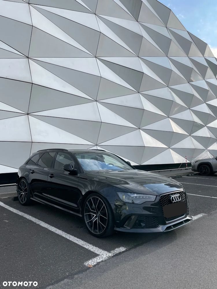 Audi RS6 Avant - 30
