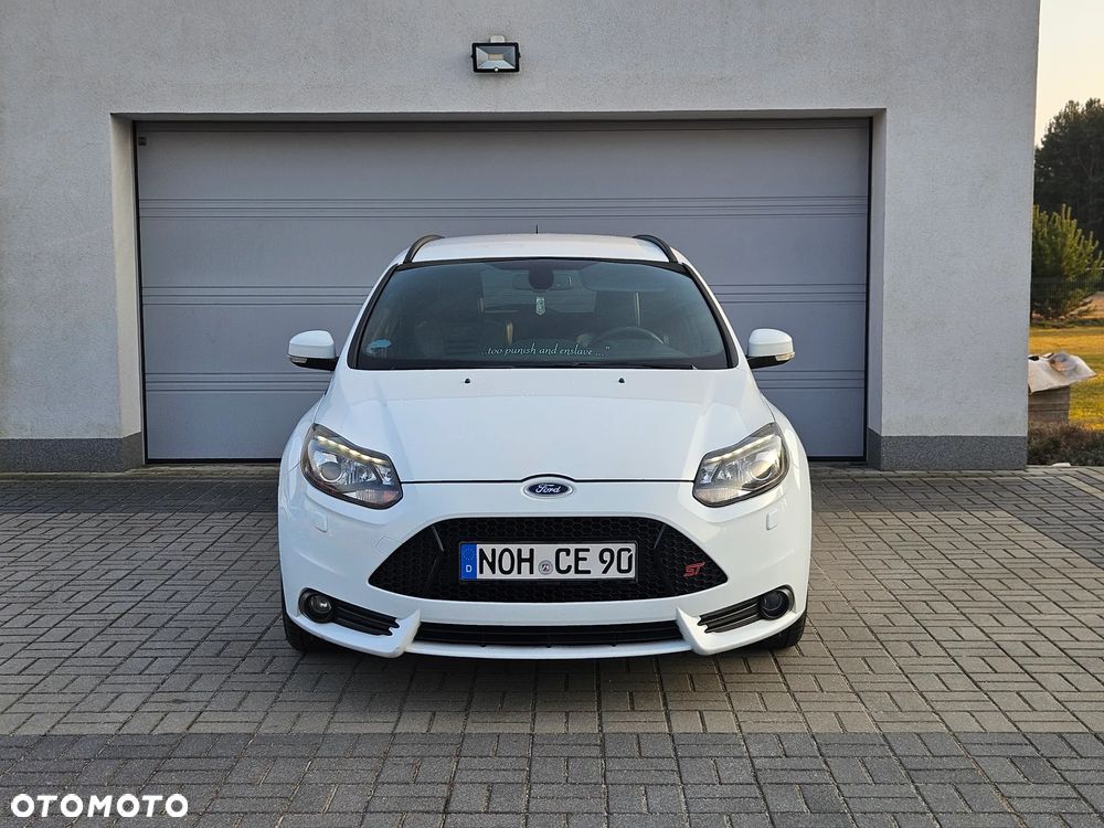 Ford Focus 2.0 EcoBoost ST mit Leder-Sport-Paket - 4