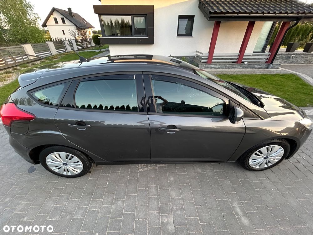 Ford Focus 1.0 EcoBoost Connected - 11