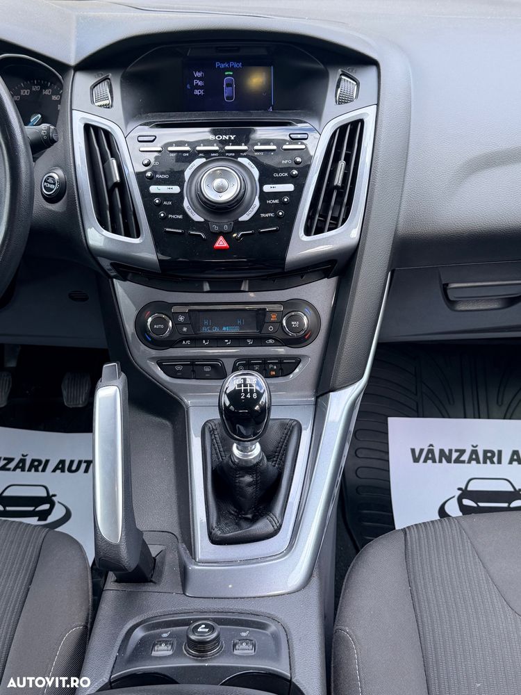 Ford Focus 1.6 TDCI DPF Titanium - 19