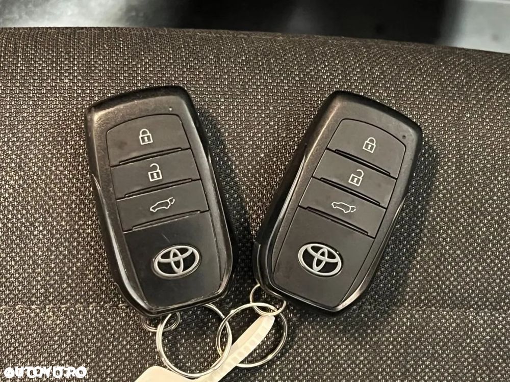 Toyota Corolla 1.8 HSD Exclusive - 24