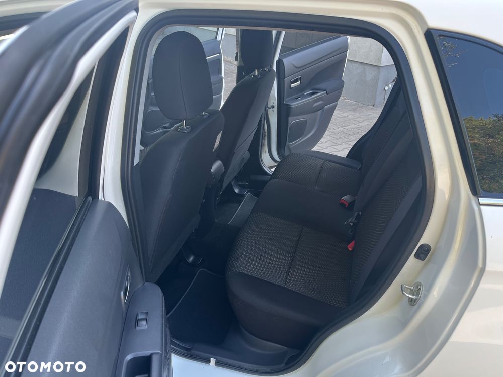 Mitsubishi ASX 1.6 Active - 12