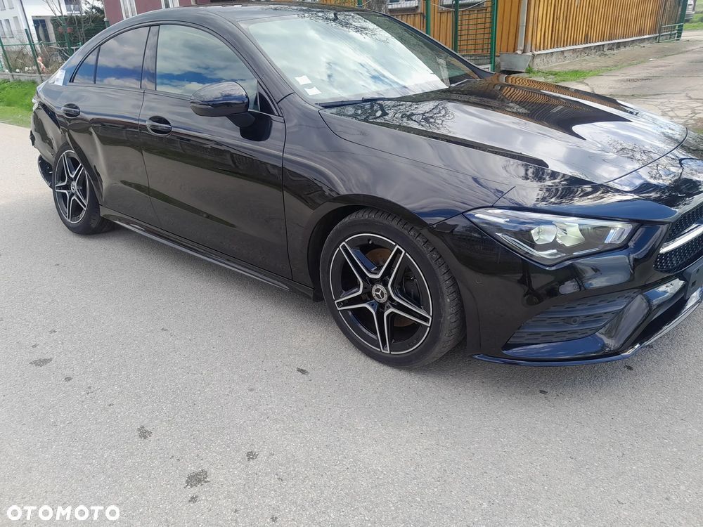 Mercedes-Benz CLA 200 7G-DCT AMG Line - 26