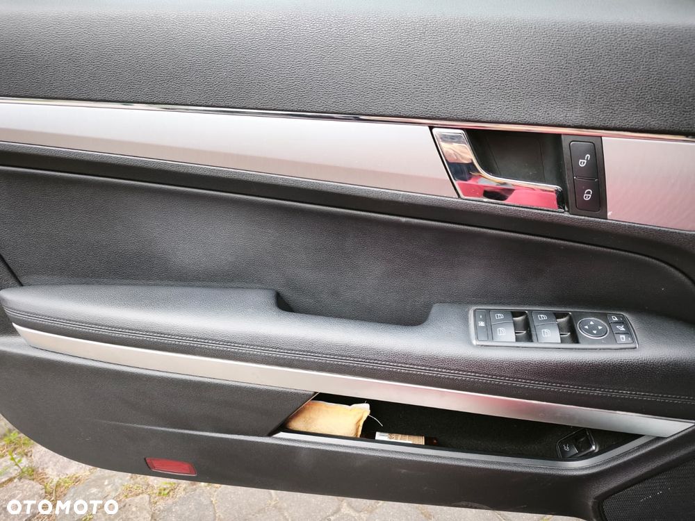 Mercedes-Benz Klasa E 200 CGI BlueEffICIENCY - 14