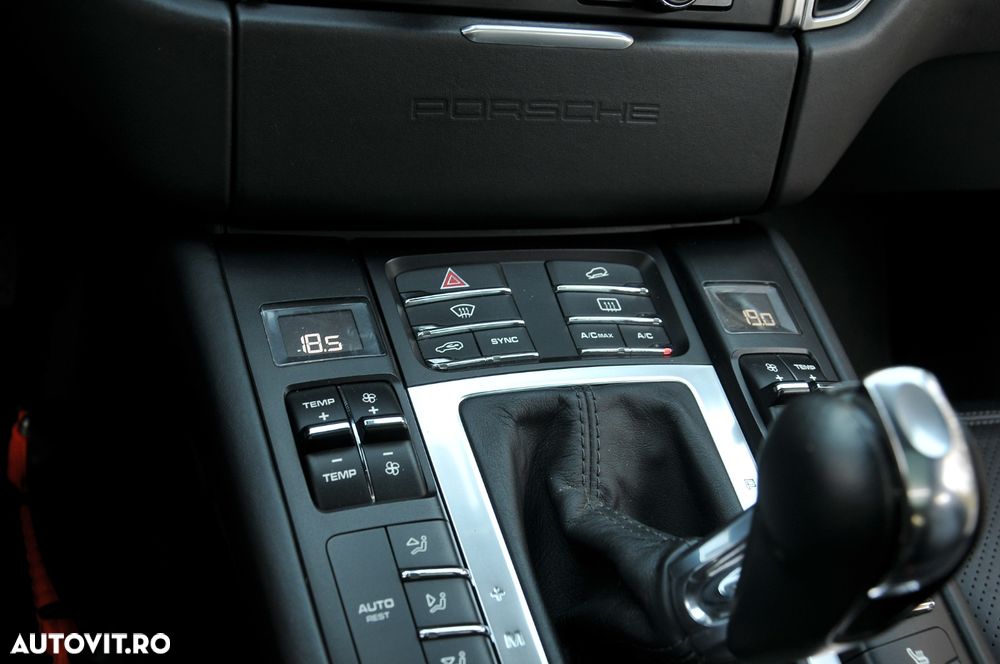 Porsche Macan - 22