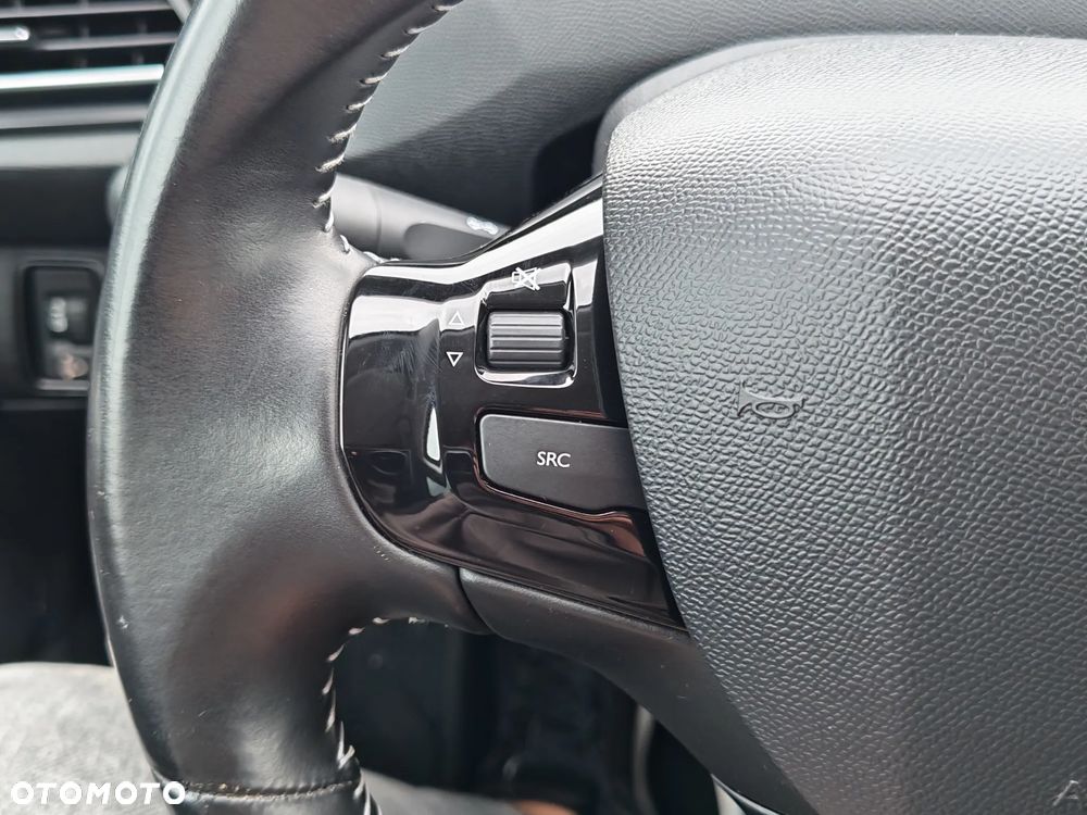 Peugeot 308 1.2 PureTech Active S&S - 17