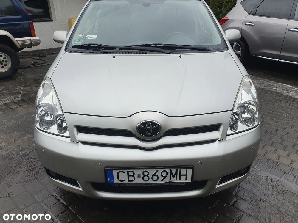 Toyota Corolla Verso 1.8 Sol 7os - 8