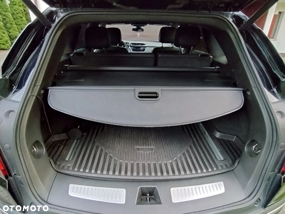 Cadillac XT5 - 16