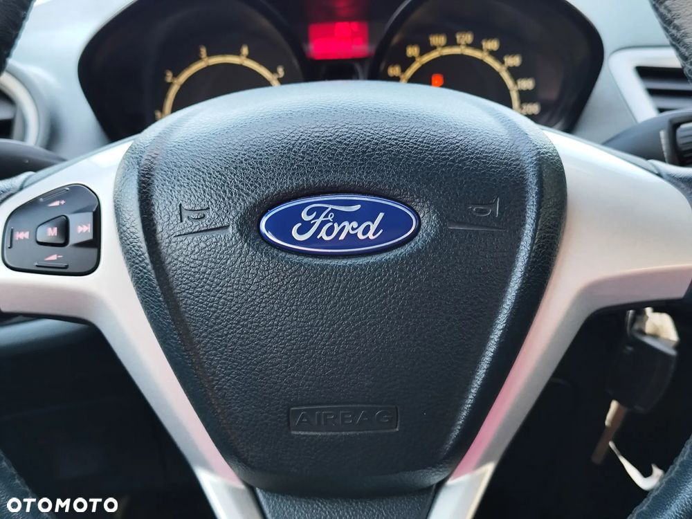 Ford Fiesta 1.25 Champions Edition - 16