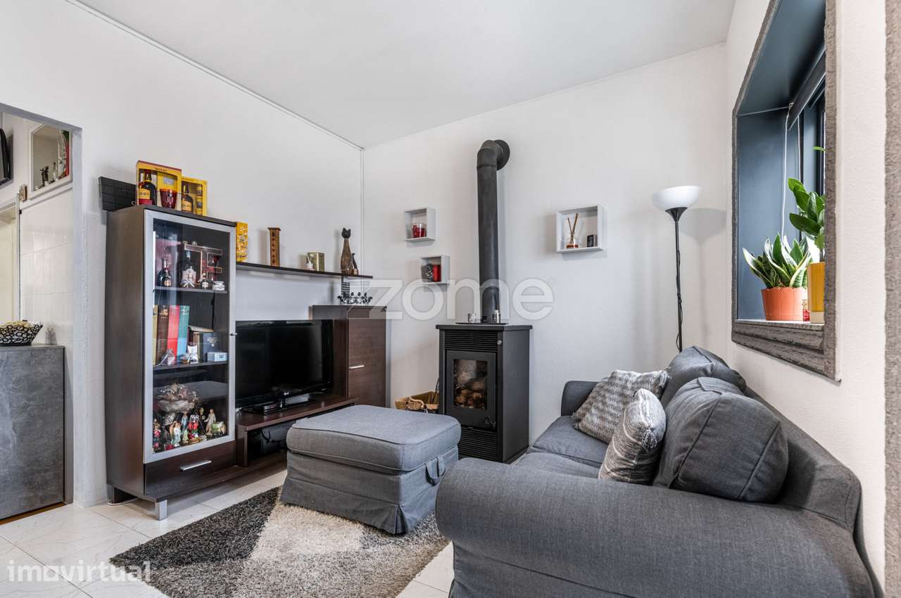 Moradia T2+1 térrea com jardim e garagem na Cidade da Maia! - Grande imagem: 3/24