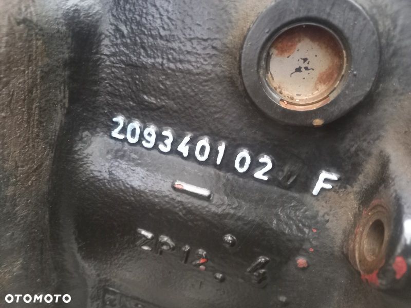 Obudowa skrzyni biegów tylna Case CS150 - 2