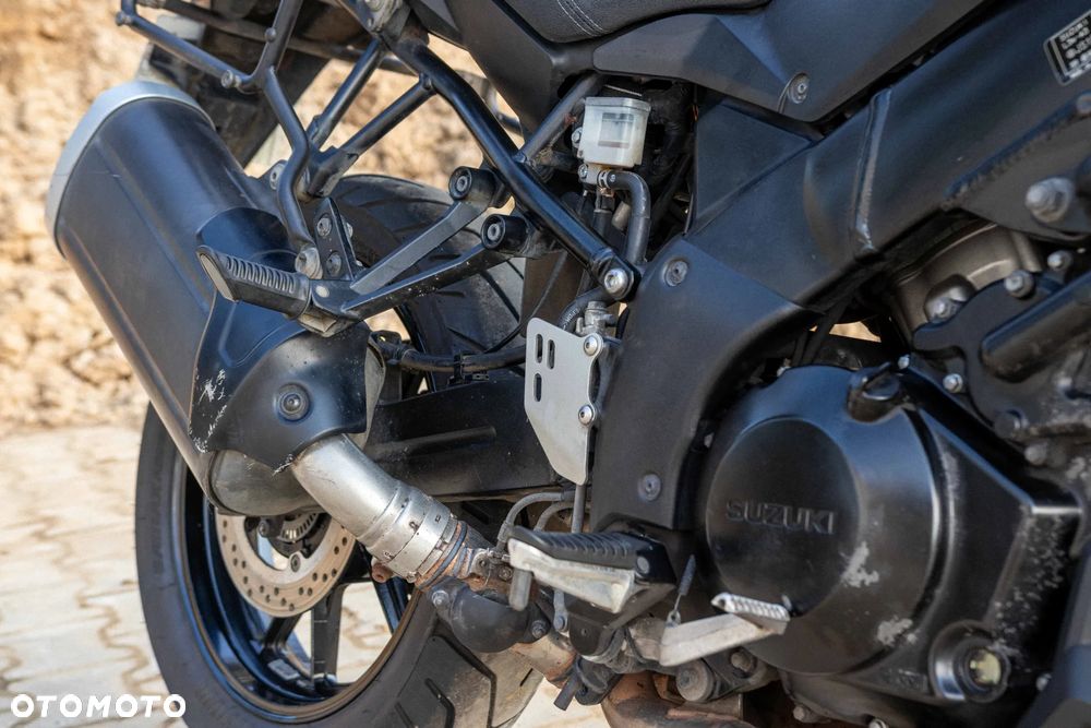 Suzuki DL - 18
