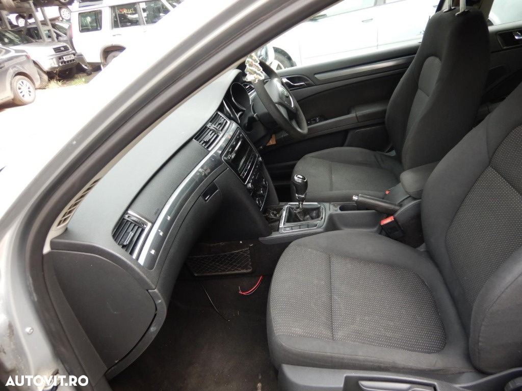 Usa stanga spate Skoda Superb 2 2013 Berlina 1.6 TDI - 8