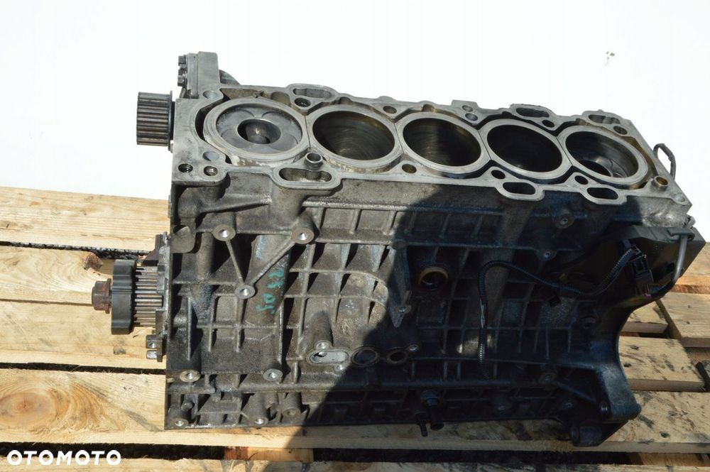 blok silnika wał tłoki volvo 2.4 d5 V70 S60, s80 XC90 d5244t 244t - 3