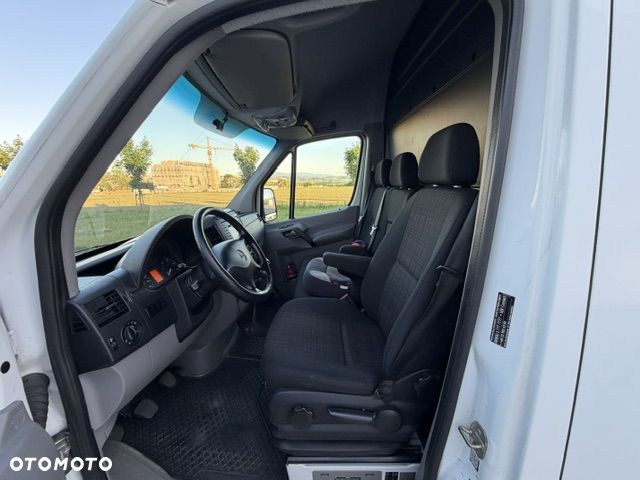 Mercedes-Benz SPRINTER - 30