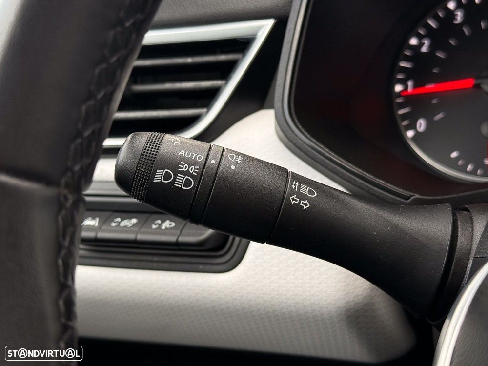 Renault Clio 1.0 TCe Limited - 19