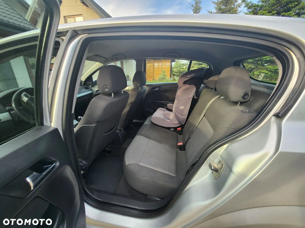 Opel Astra 1.6 - 7