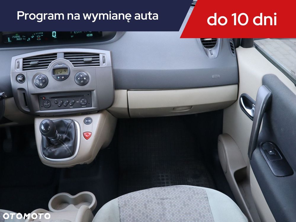 Renault Scenic - 10