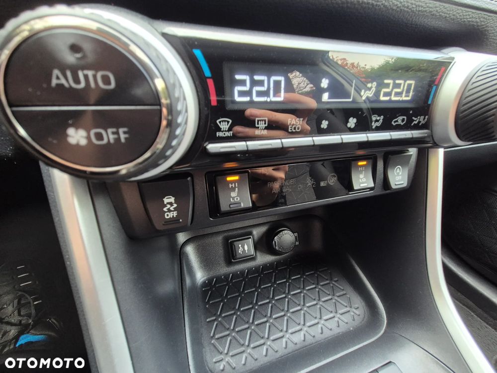 Toyota RAV4 - 14
