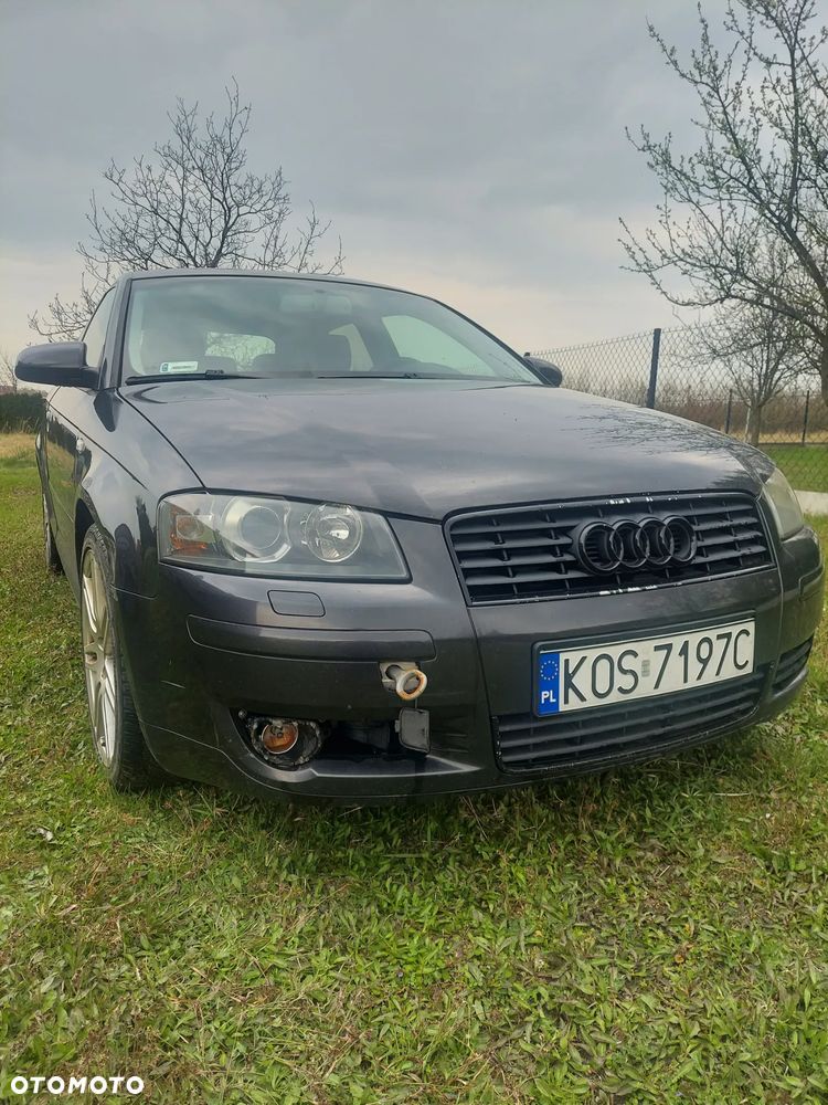 Audi A3 3-drzwiowe 2.0 FSI Ambition - 5