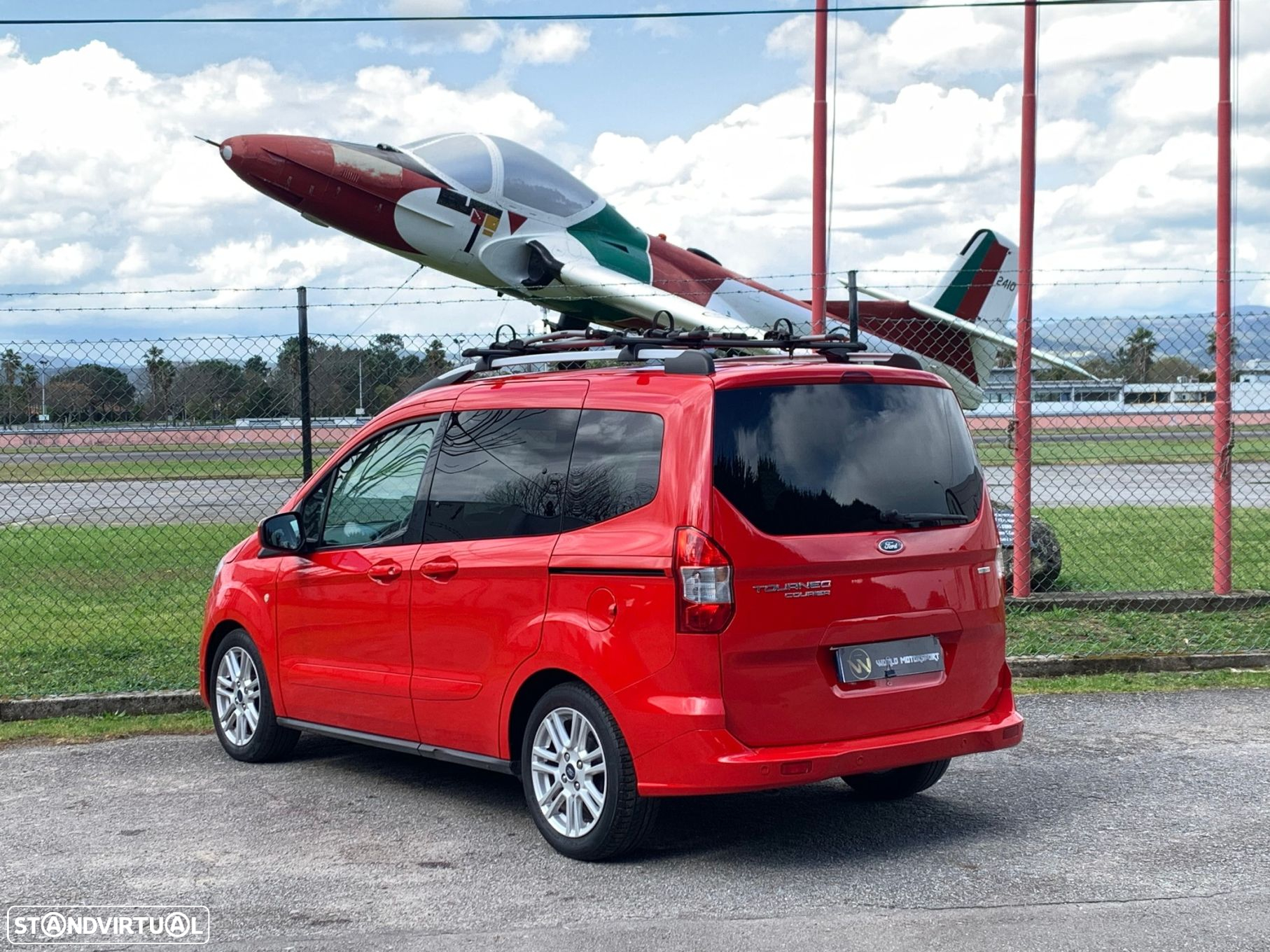 Ford Tourneo Connect 1.0i EcoBoost Titanium - 16