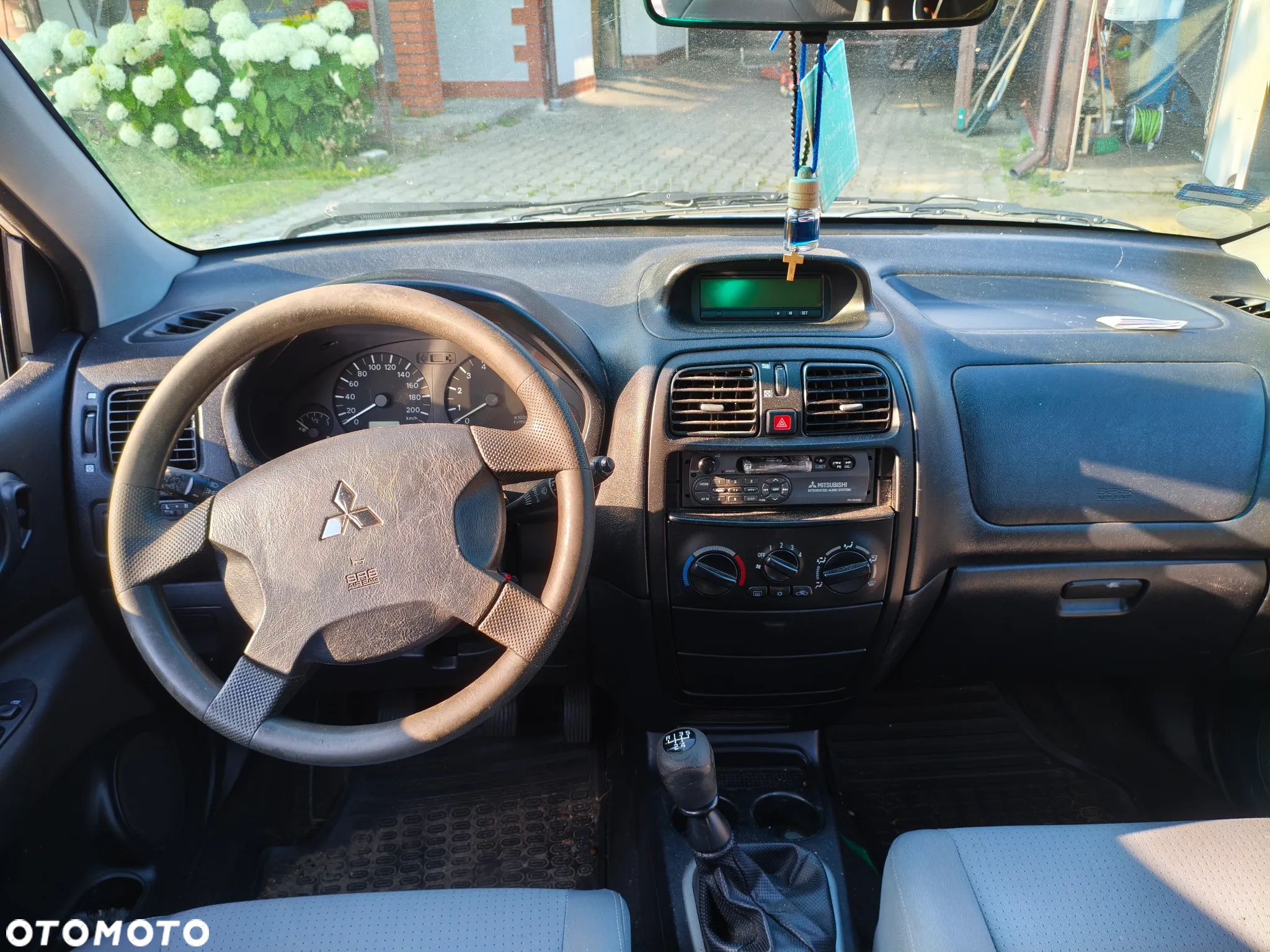 Mitsubishi Space Star 1.6 Avance - 2